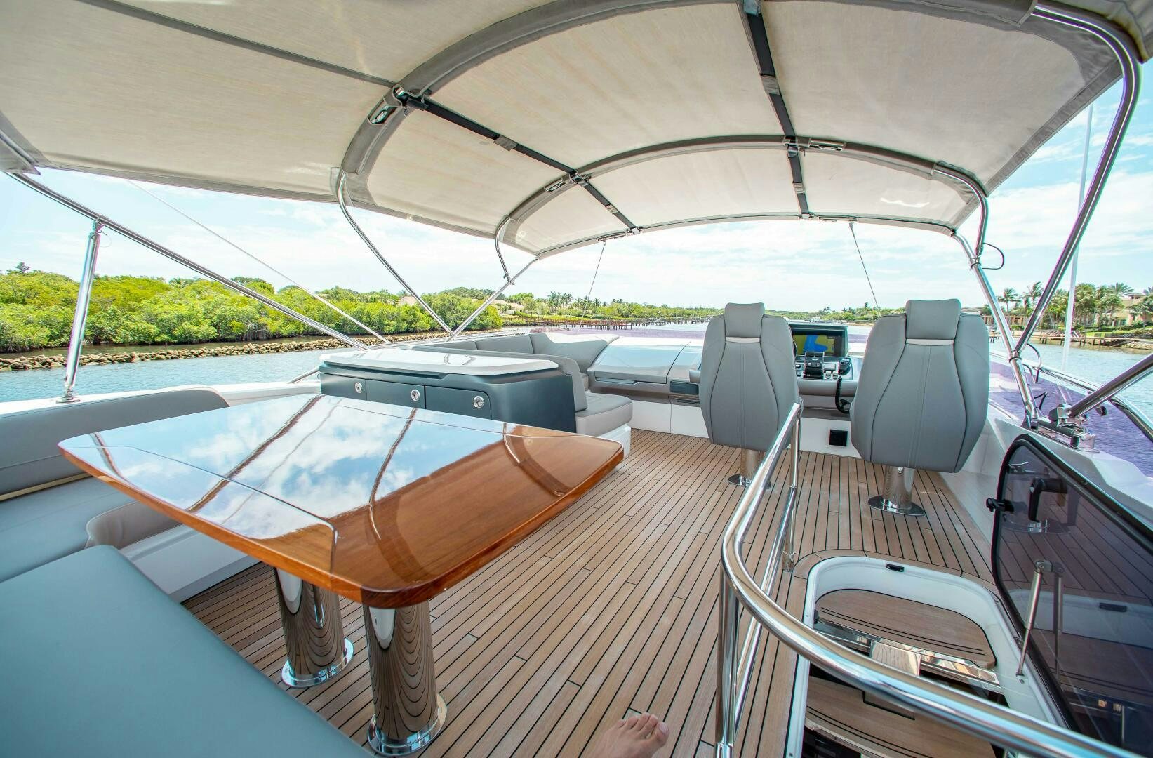 inside of a car aboard RIPPLE Yacht for Sale