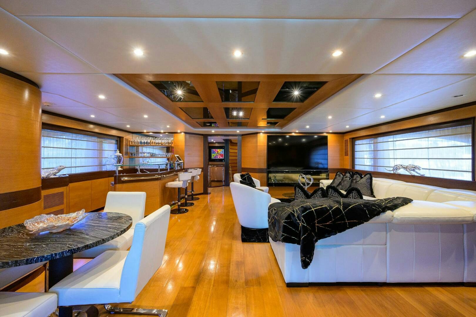 a large living room with a large open floor plan aboard KIMBERLIE Yacht for Sale