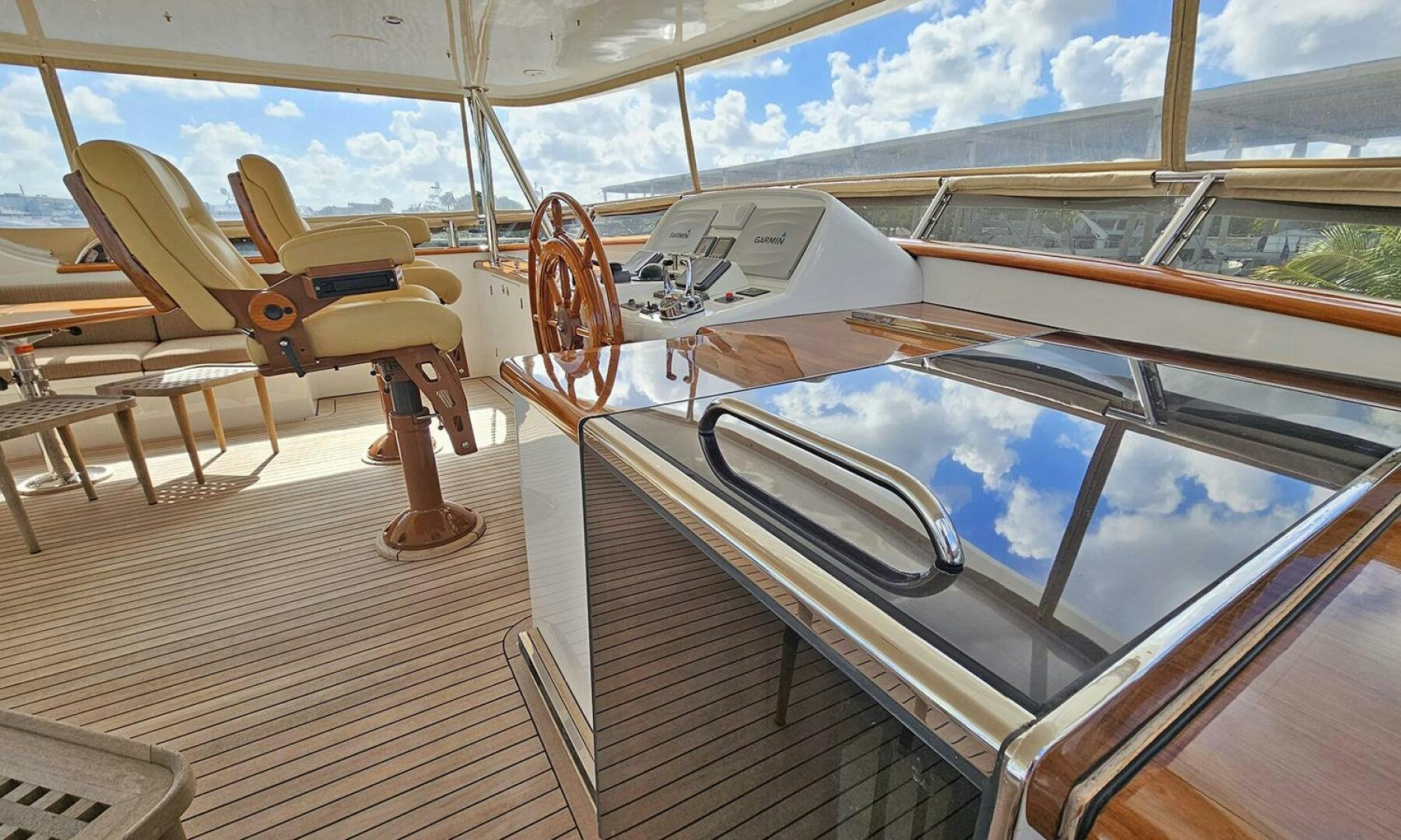 inside of a boat aboard MY KIMBERLY Yacht for Sale