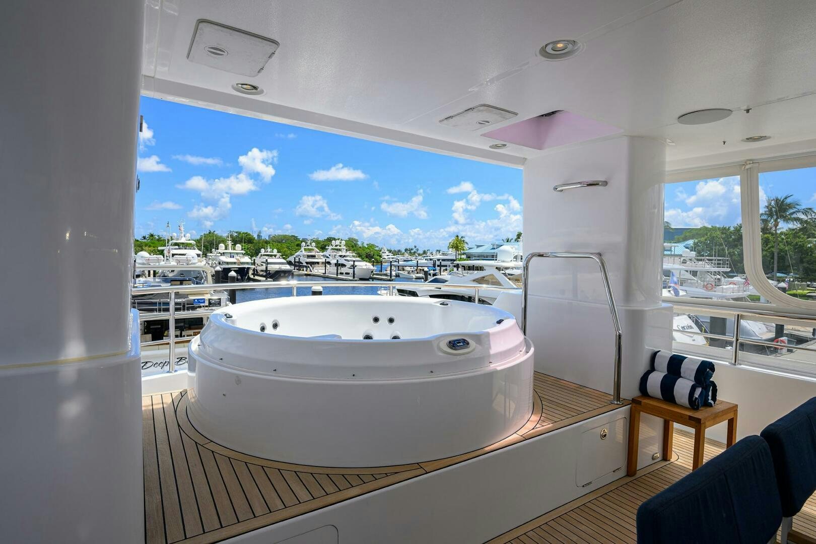 a large white tub in a room aboard SOLACE Yacht for Sale