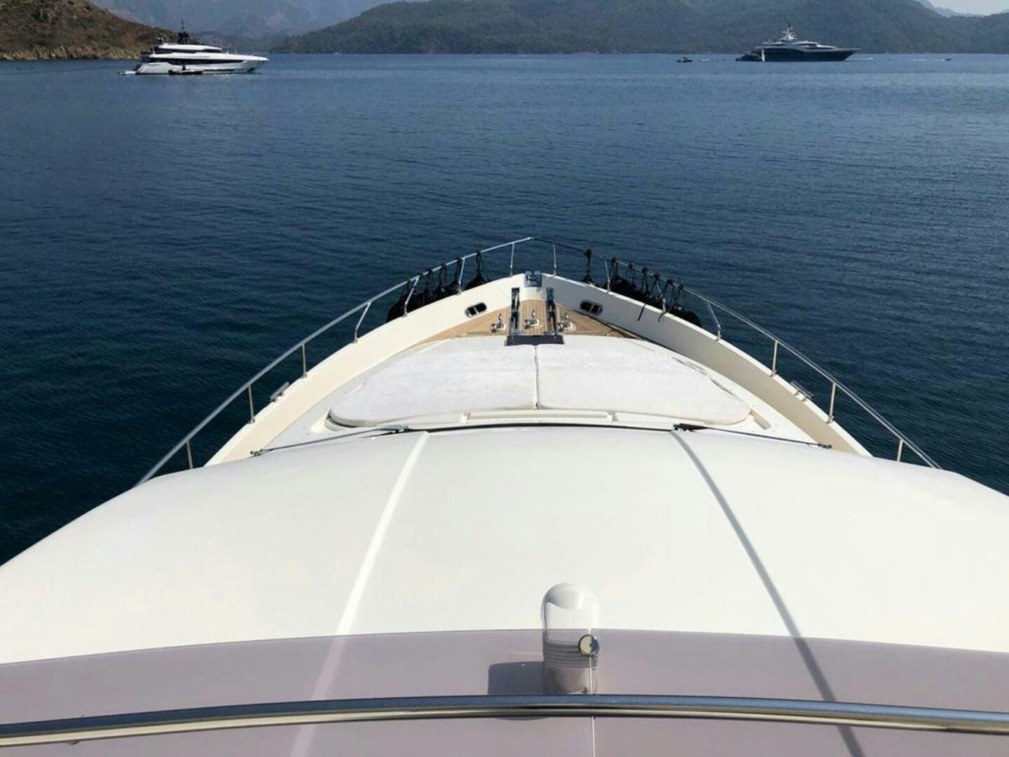 a white boat in the water aboard MAR AZUL Yacht for Sale