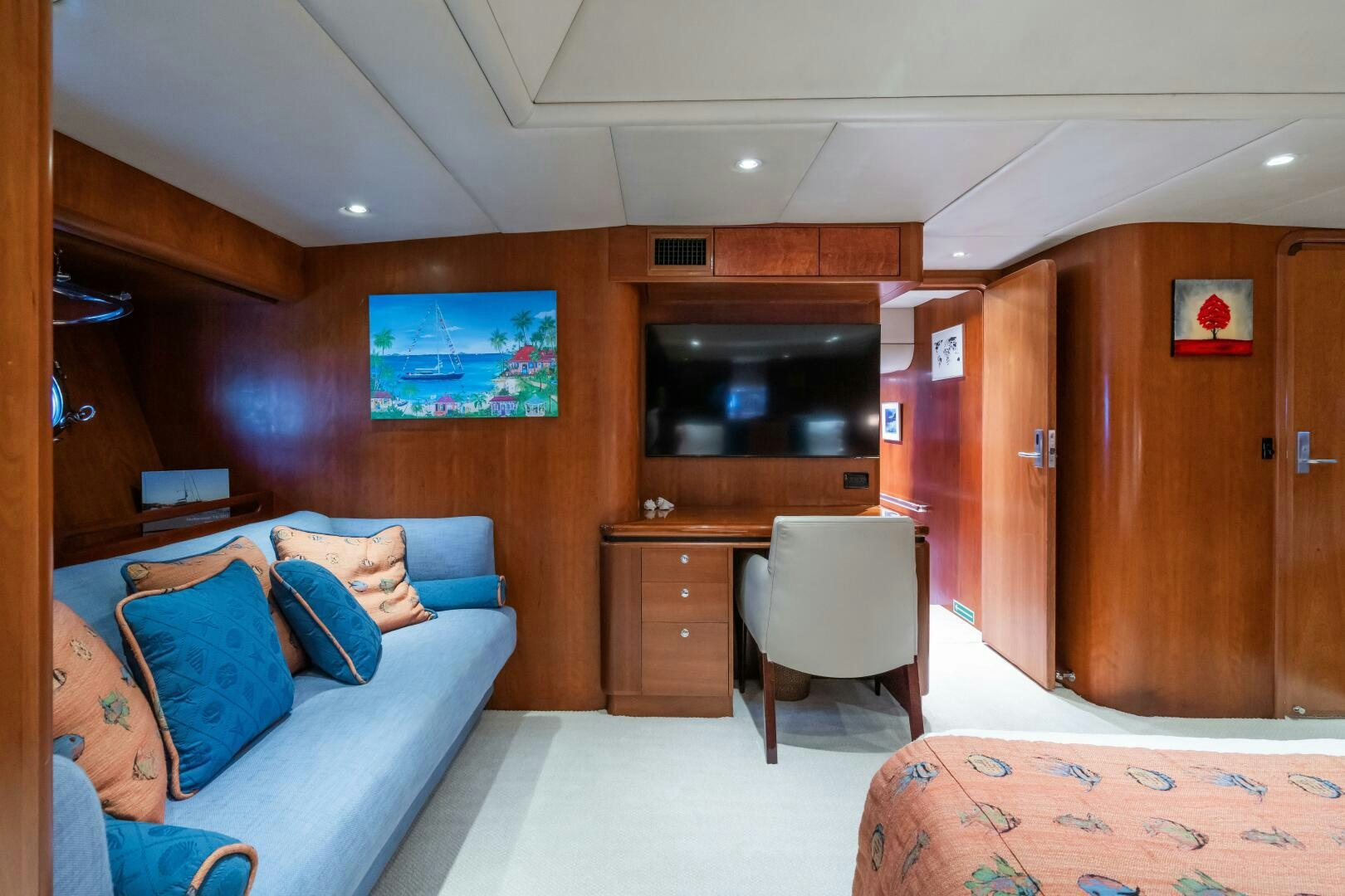 a room with a bed and a tv aboard SEAQUELL Yacht for Sale