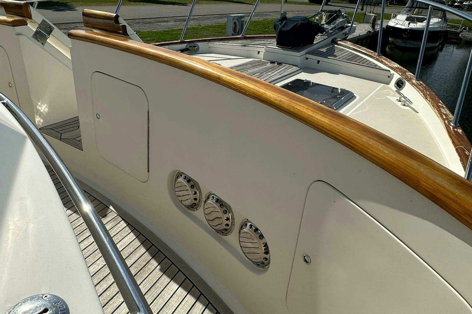 the inside of a boat aboard MISS STEPHANIE  Yacht for Sale