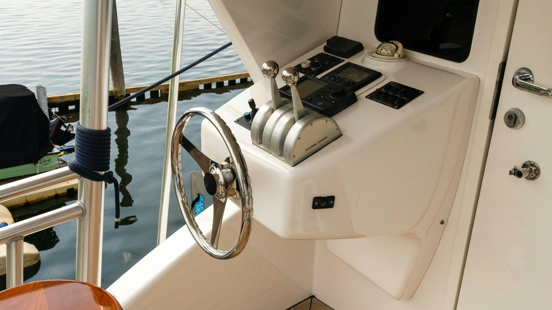 a white machine with a round mirror aboard BLUE EYES Yacht for Sale