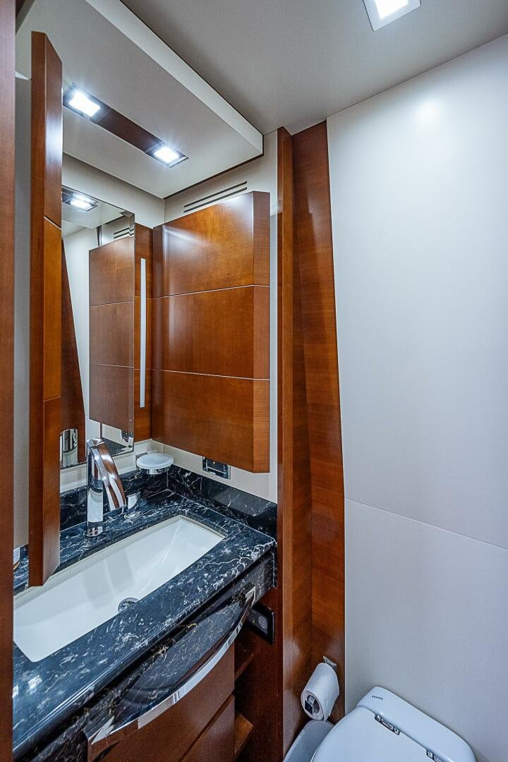 a bathroom with a large tub aboard LADY MARIE-CLAIRE Yacht for Sale