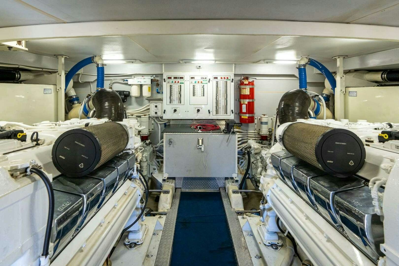 a room with large machines aboard NAVETTE Yacht for Sale