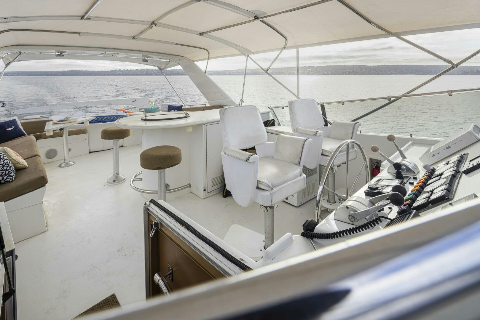 inside of a boat aboard LISA SEA I Yacht for Sale