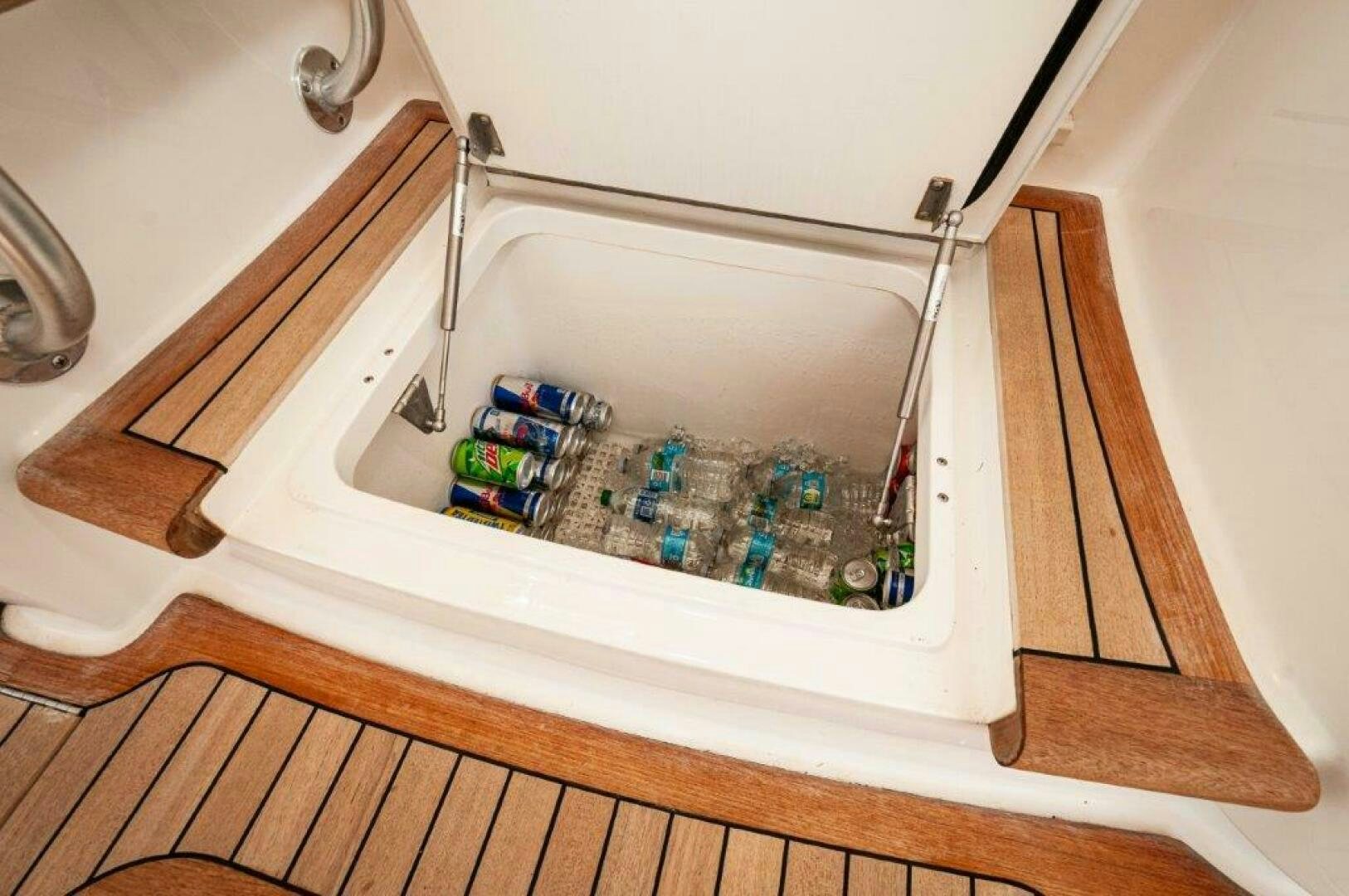 a sink with a faucet aboard GUNNSLINGER Yacht for Sale