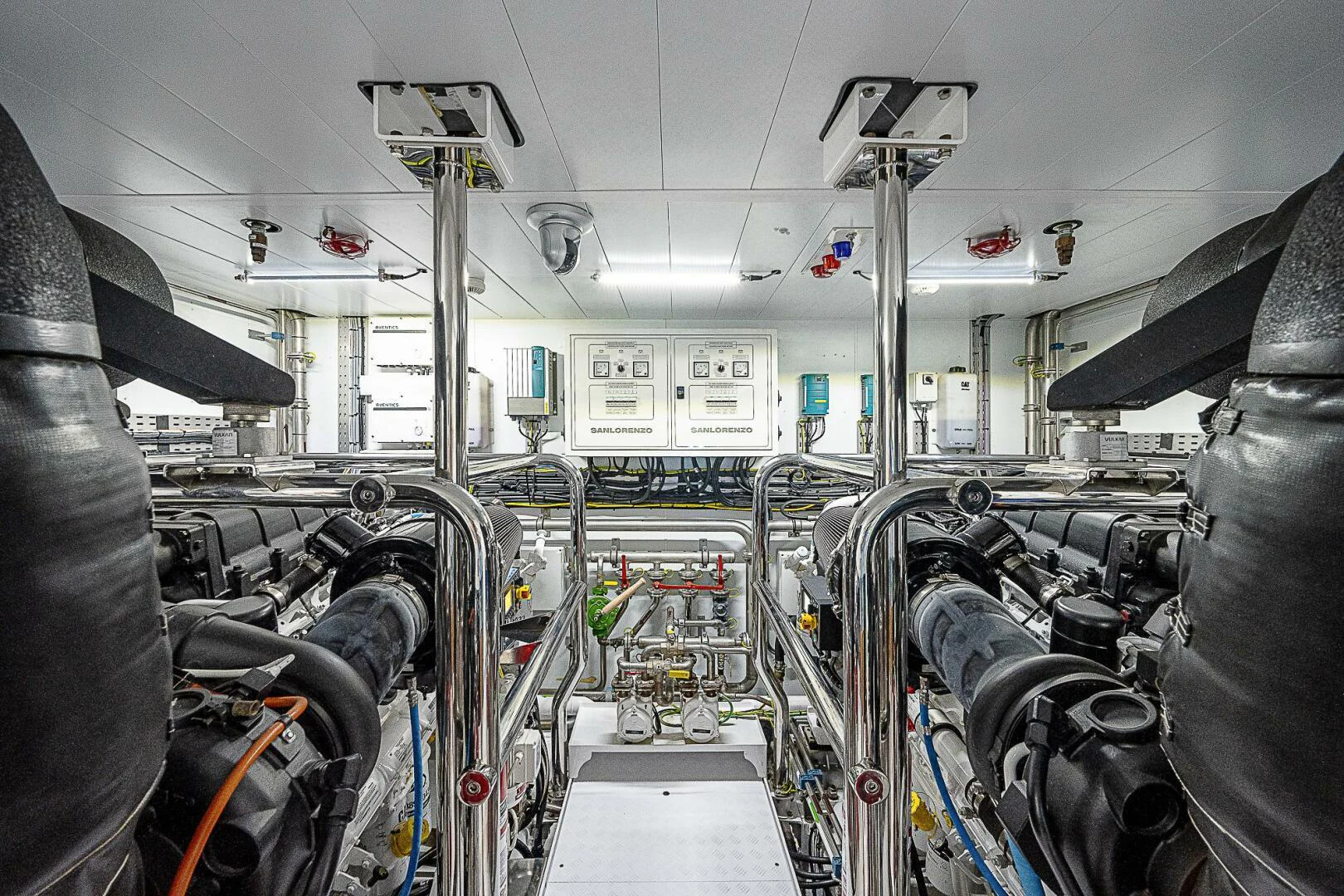 inside of a vehicle aboard F 118 Yacht for Sale