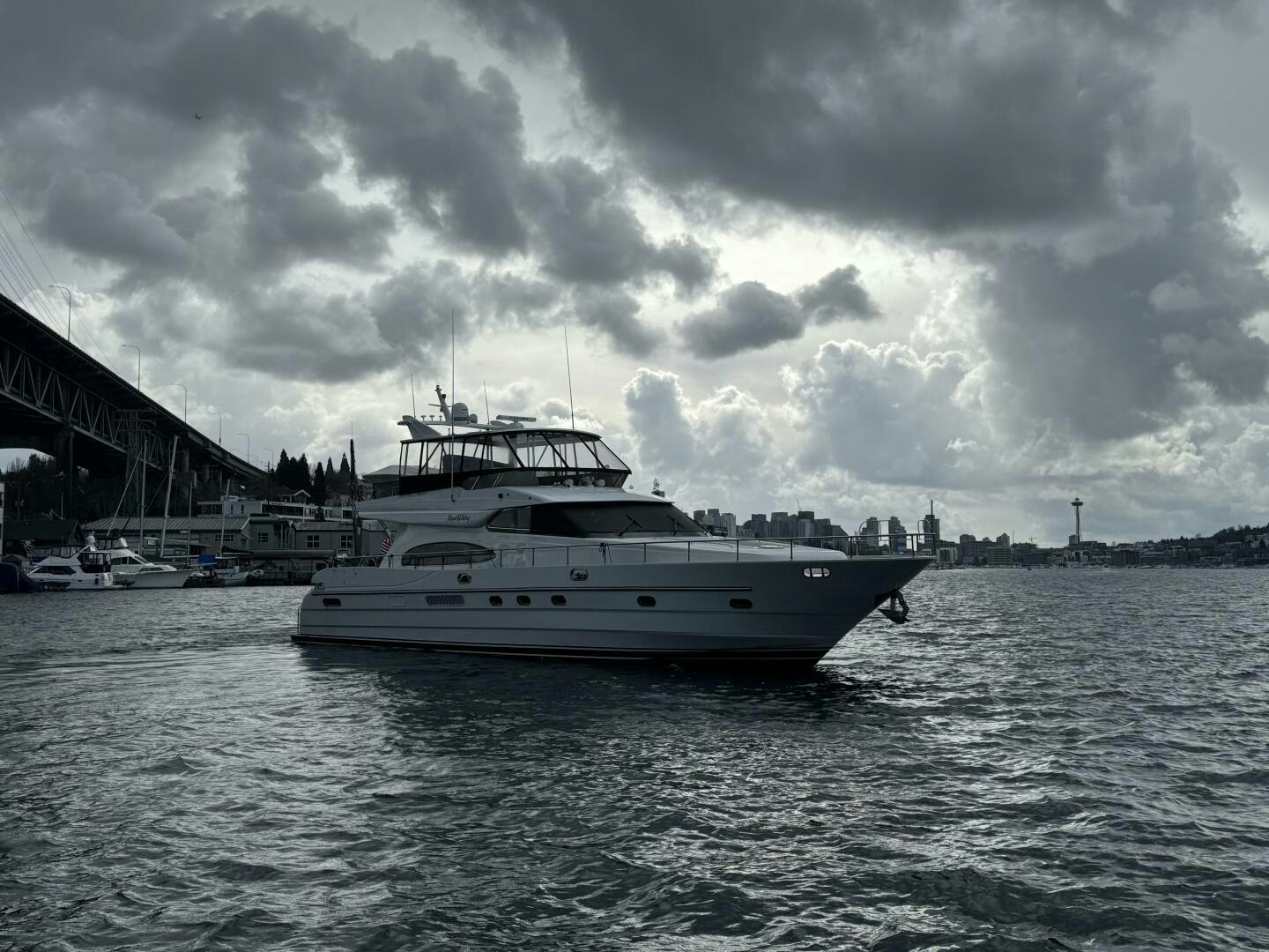 ROYAL VIKING Yacht for Sale in Seattle | 68' (20.73m) 1999 Vitech