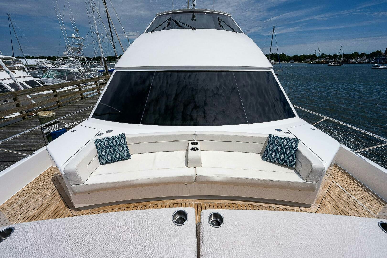 a boat on the water aboard 75 TRADE Yacht for Sale