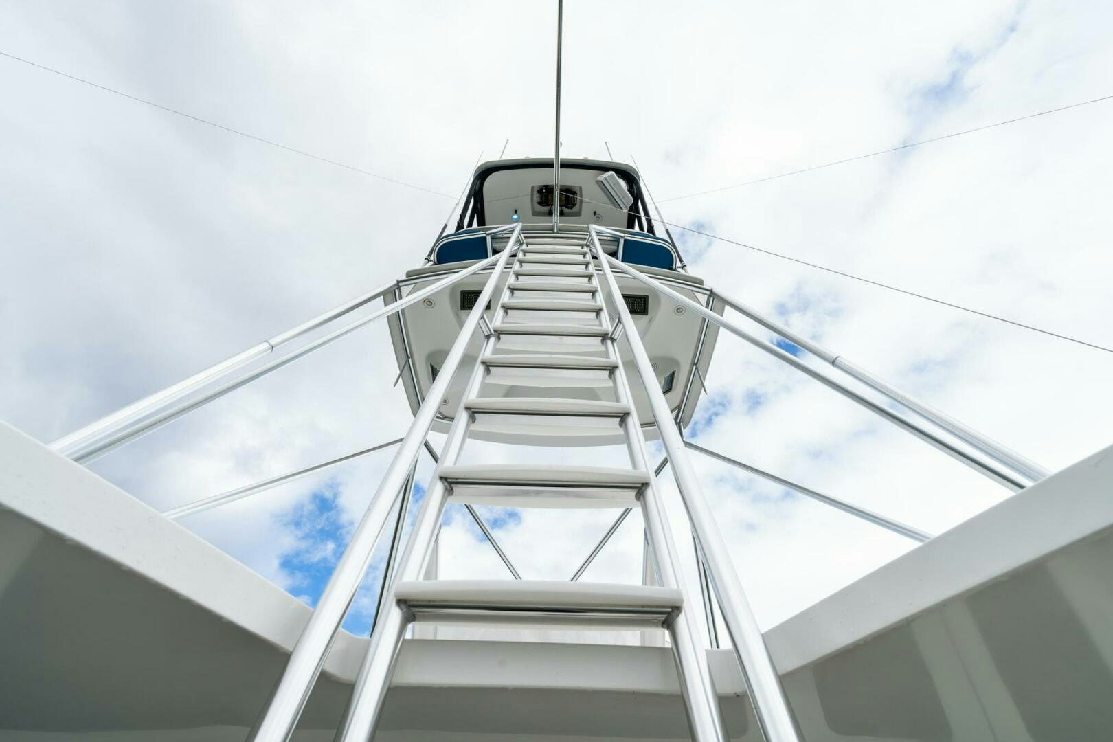 a large white tower aboard LITTLE AUDREY Yacht for Sale