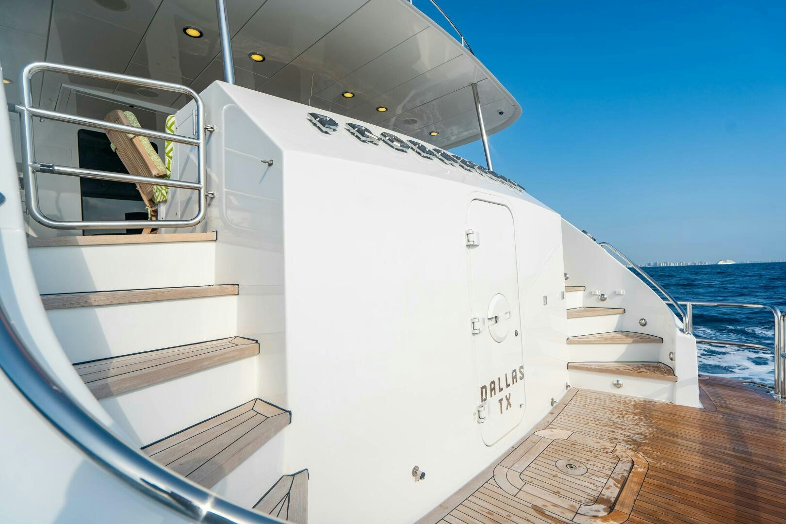 diagram aboard INEVITABLE Yacht for Sale