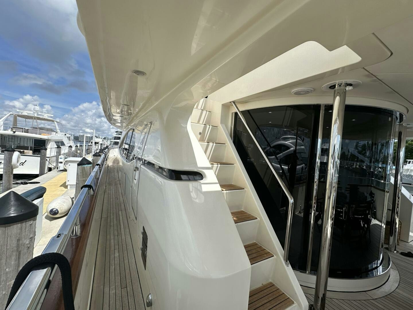 a white tent with a glass door aboard 100 AZIMUT JUMBO Yacht for Sale