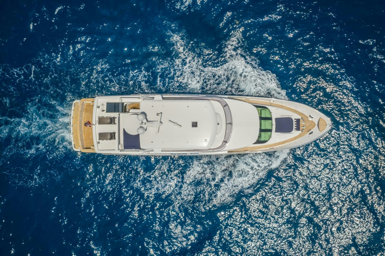 a space ship in the water aboard KENTUCKY BELLE Yacht for Sale