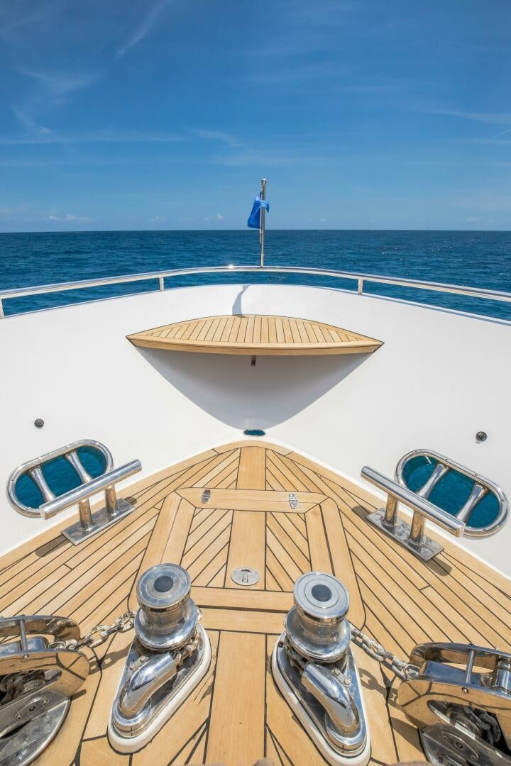 the inside of a boat aboard KENTUCKY BELLE Yacht for Sale