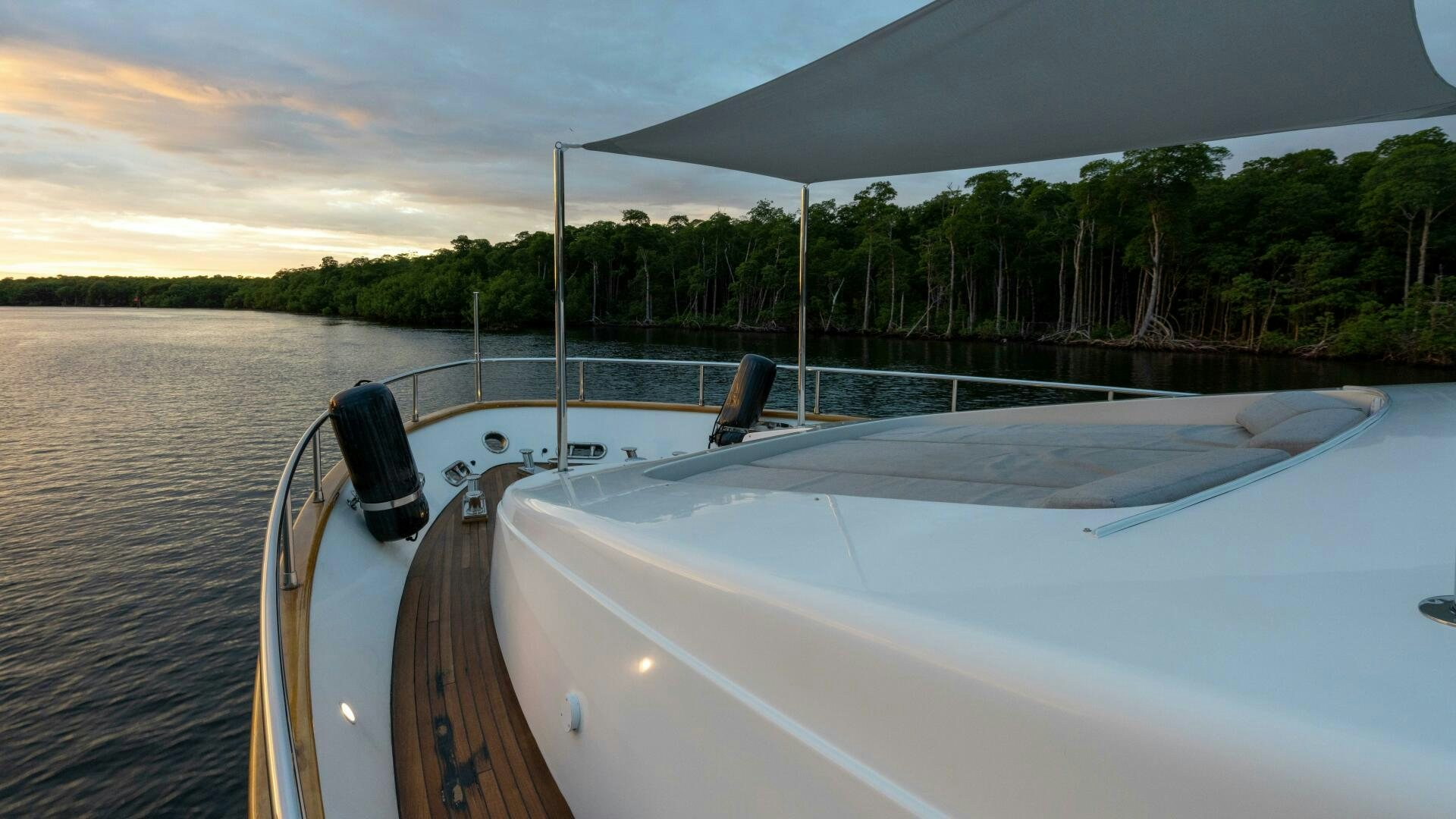 a boat on the water aboard LOSAND Yacht for Sale