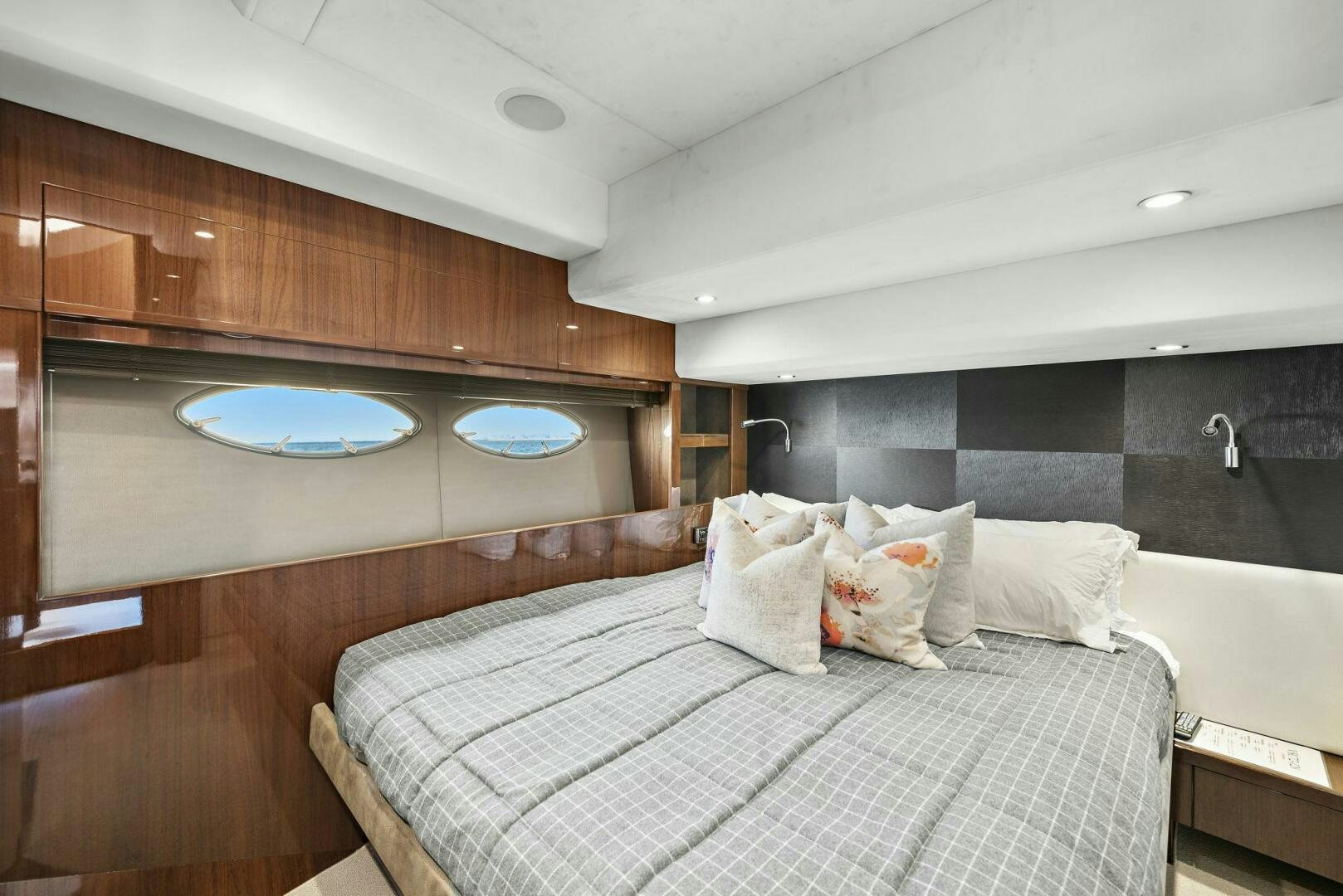 a room with a bed and a sink aboard LA-Z-BUOY Yacht for Sale
