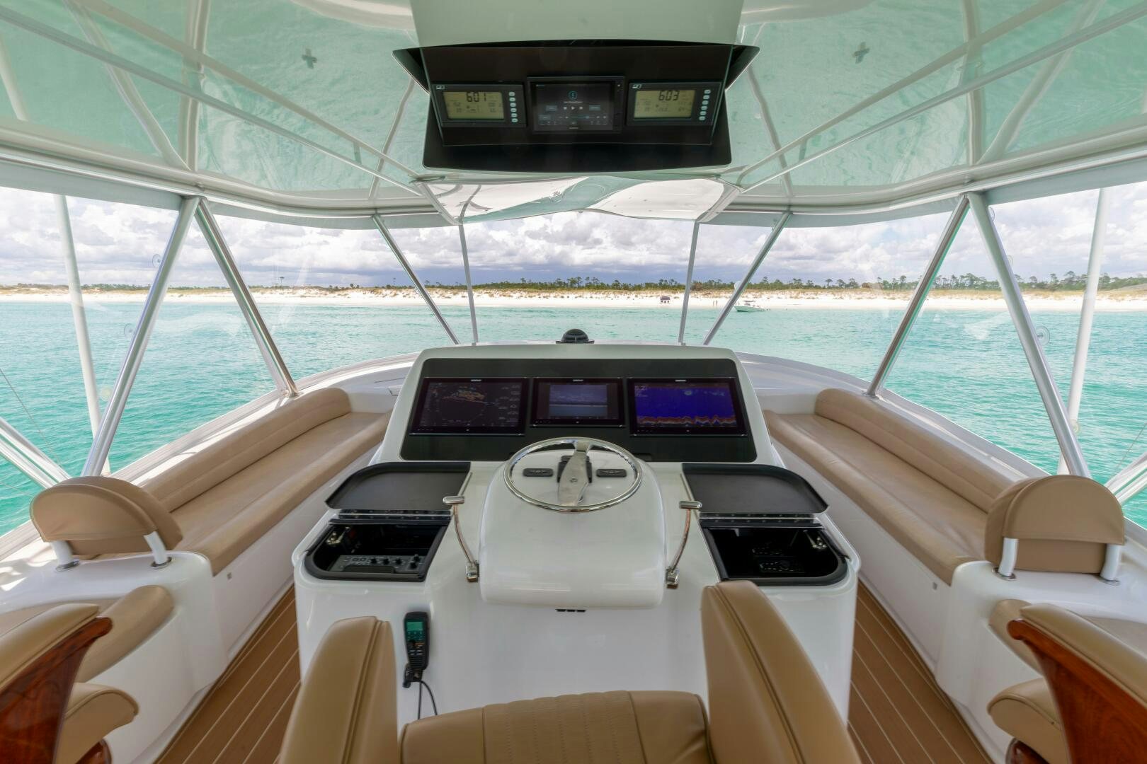inside of a boat aboard SMOOTH RIDE Yacht for Sale