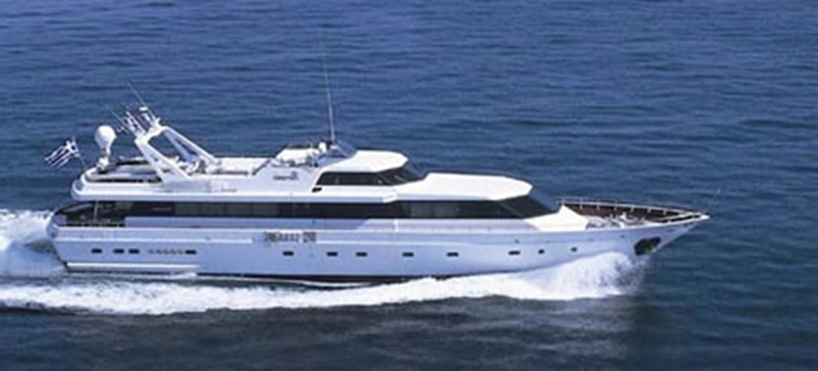 a white yacht on the water aboard PARADIS Yacht for Sale