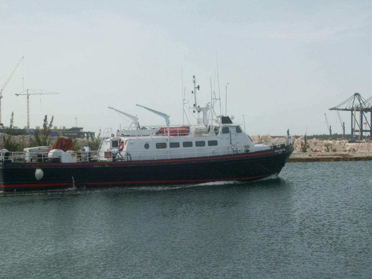 a boat in the water aboard NO NAME HALF MOON CLIPPER Yacht for Sale