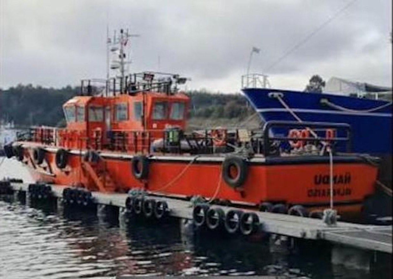 a group of boats on a body of water aboard 2005 CUSTOM PILOT BOAT Yacht for Sale