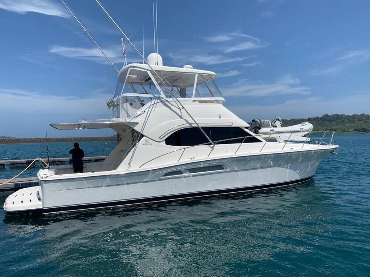 a white boat in the water aboard LA BARONESA II Yacht for Sale