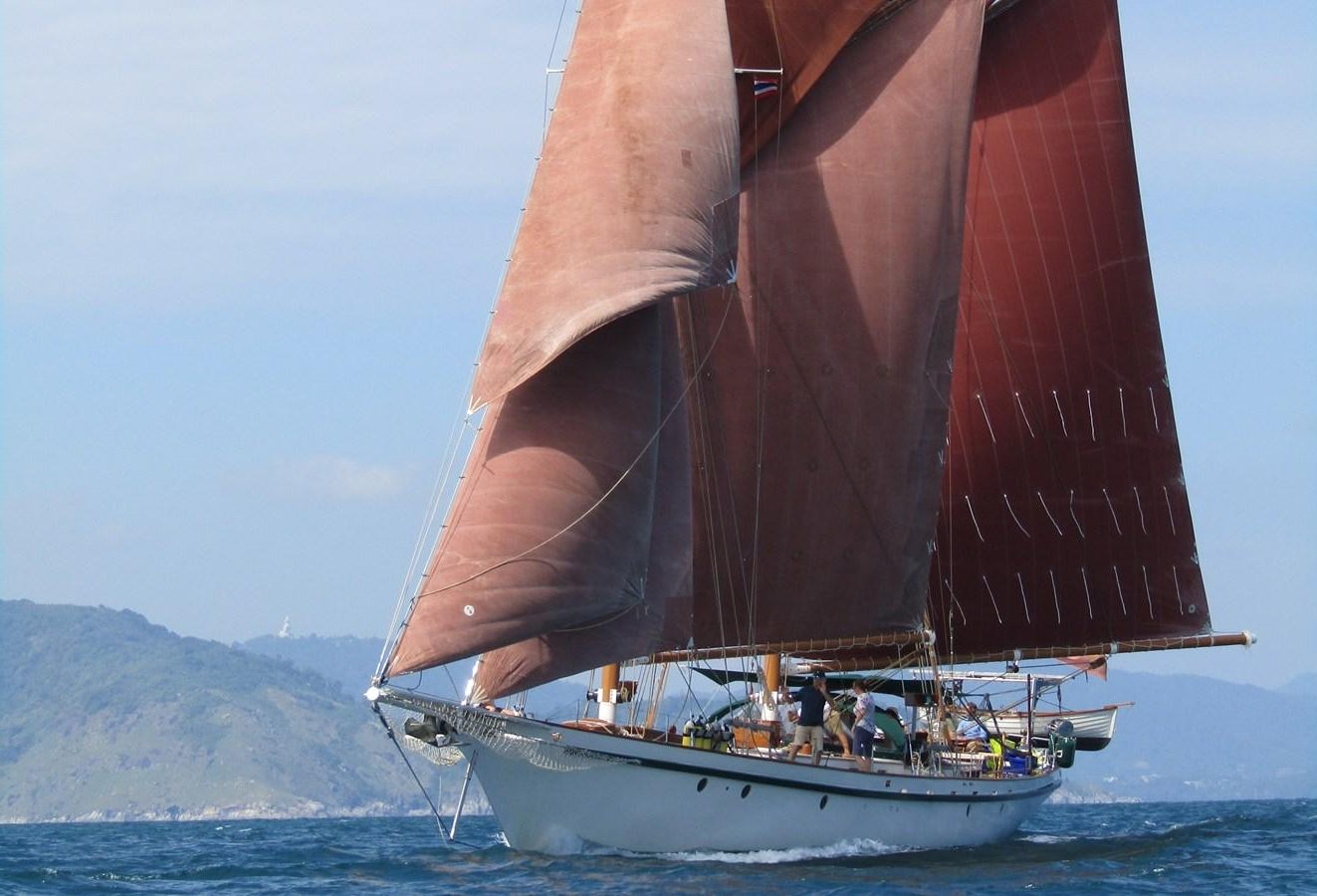 a boat with people on it aboard DALLINGHOO Yacht for Sale