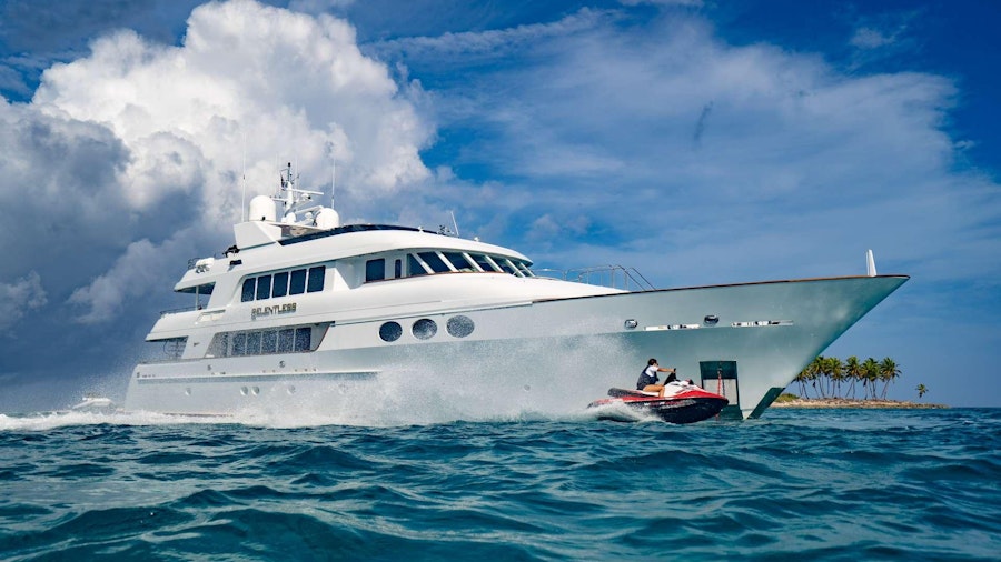 RELENTLESS Yacht RELENTLESS Yacht