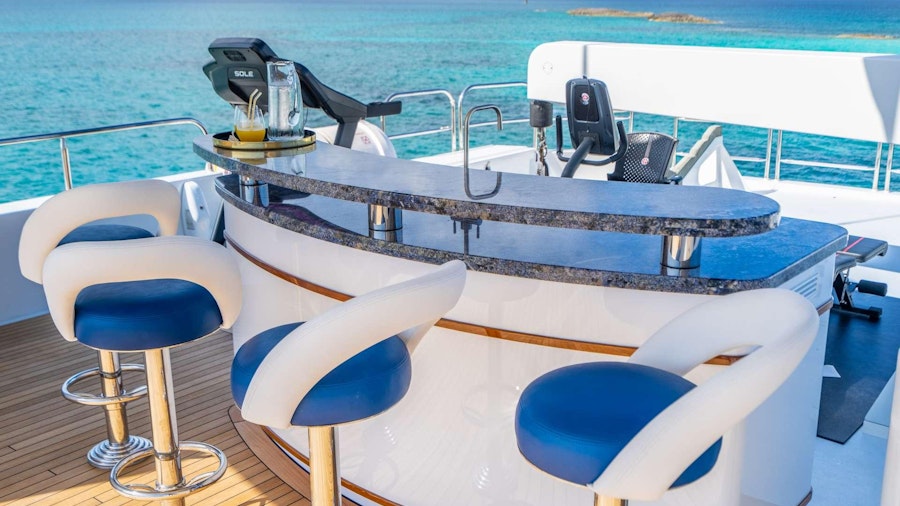 RELENTLESS Yacht RELENTLESS Yacht