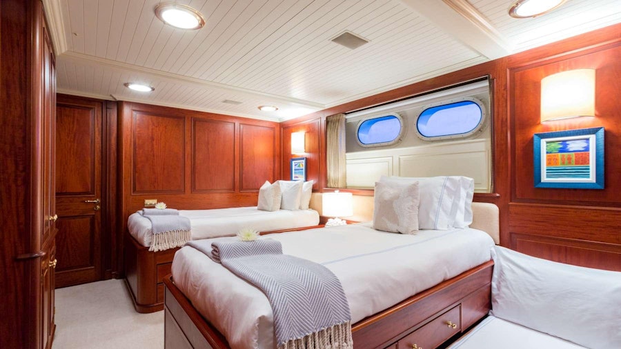 LADY J Yacht LADY J Yacht