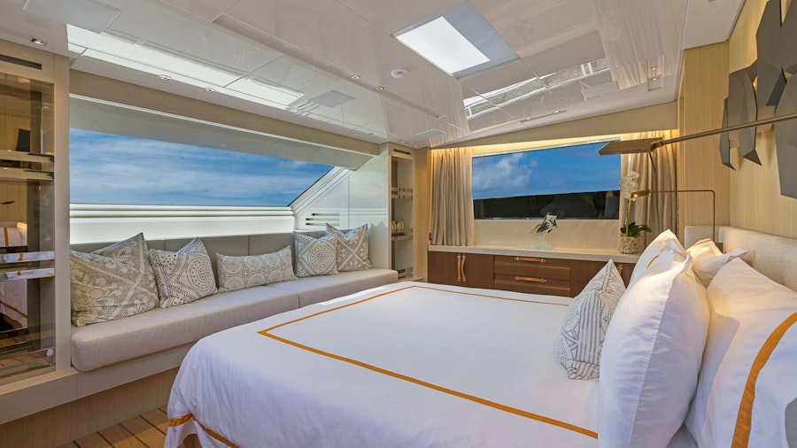 FREDDY Yacht FREDDY Yacht