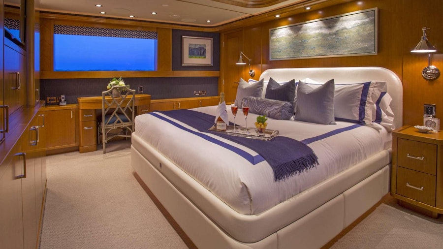 Far Niente Yacht Far Niente Yacht