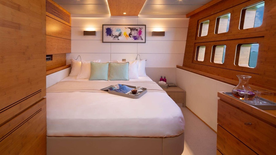 CHE Yacht CHE Yacht