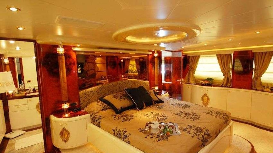 CROCUS Yacht CROCUS Yacht