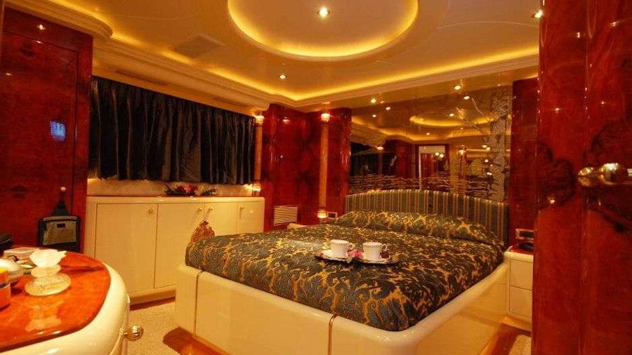 CROCUS Yacht CROCUS Yacht
