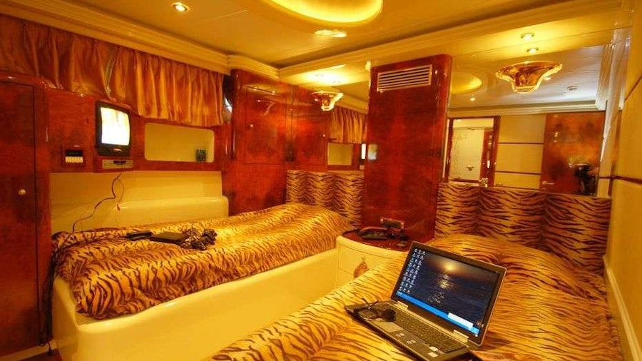 CROCUS Yacht CROCUS Yacht