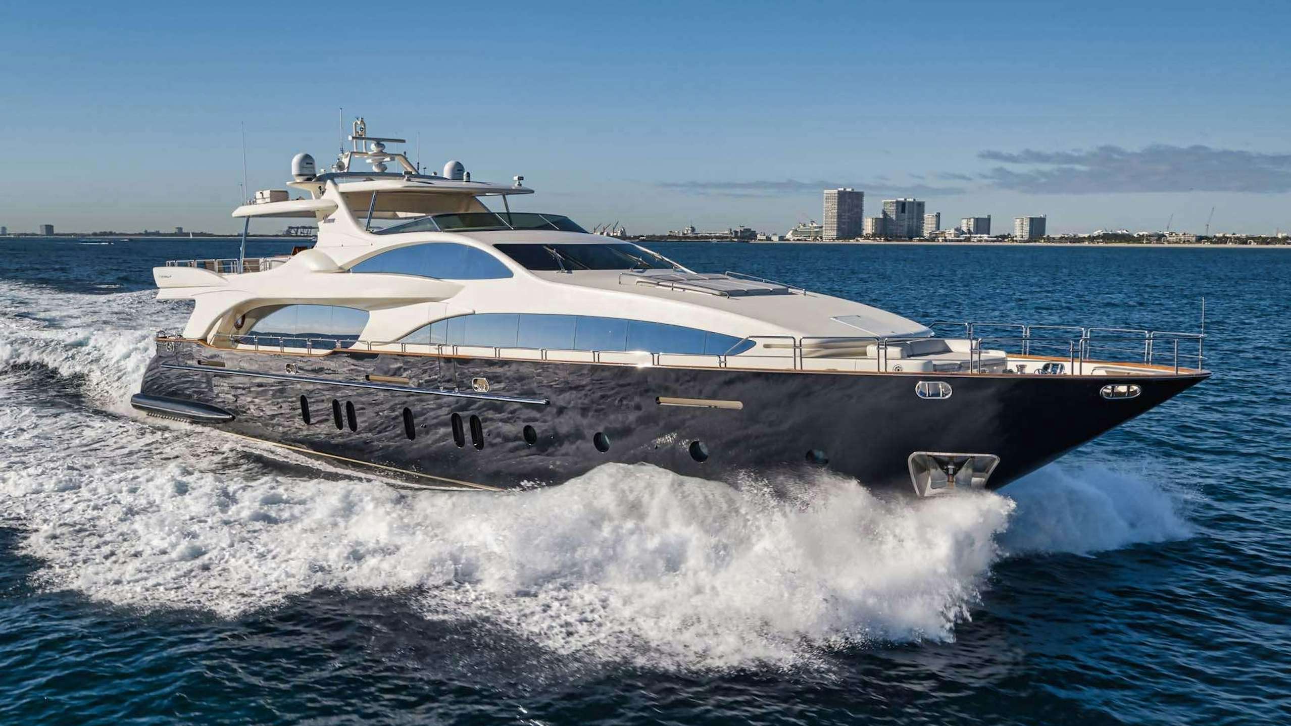 Watch Video for VIVERE Yacht for Charter