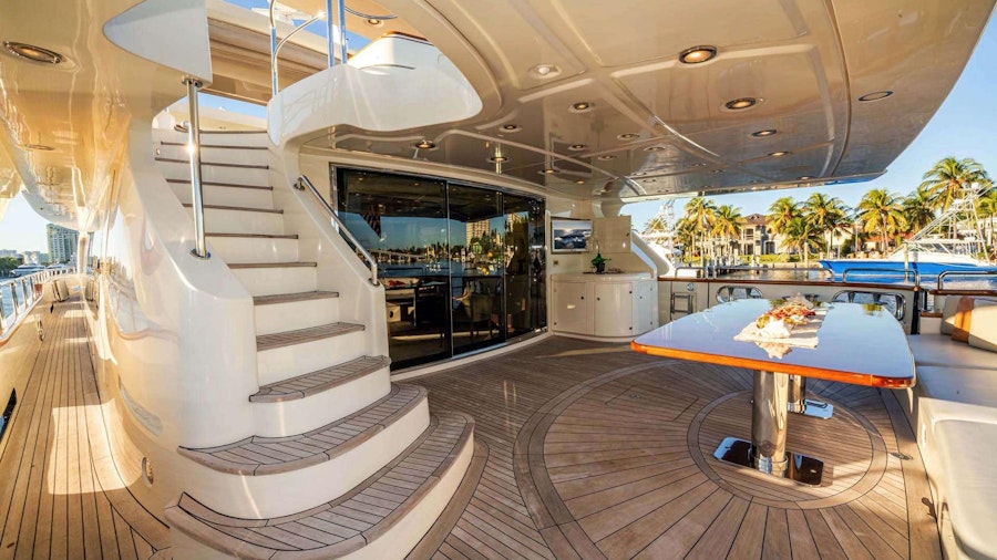 VIVERE Yacht VIVERE Yacht