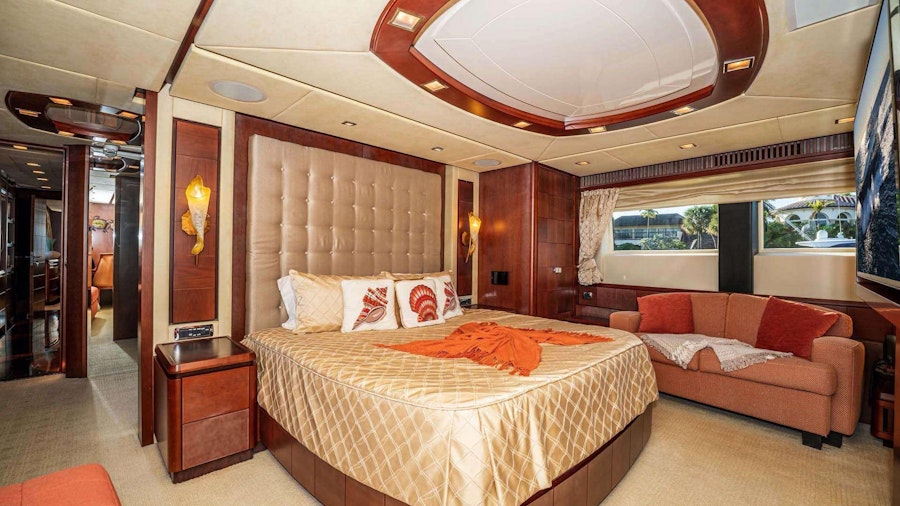 VIVERE Yacht VIVERE Yacht