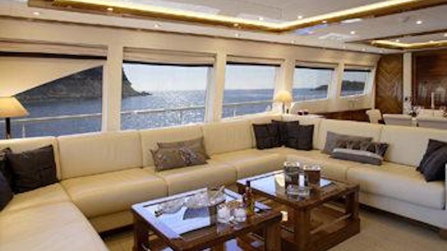 DRAGON Yacht DRAGON Yacht