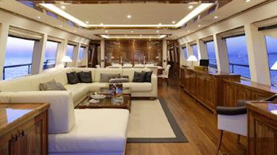 DRAGON Yacht DRAGON Yacht