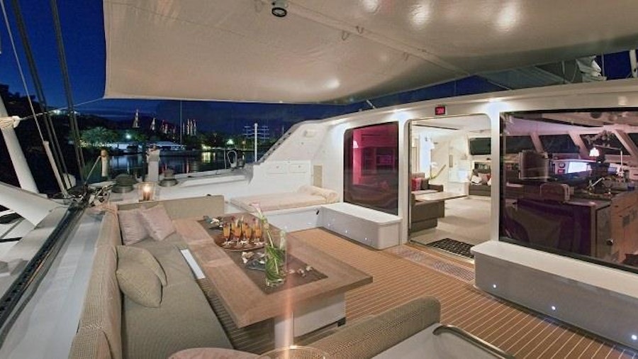 MAGIC CAT Yacht MAGIC CAT Yacht