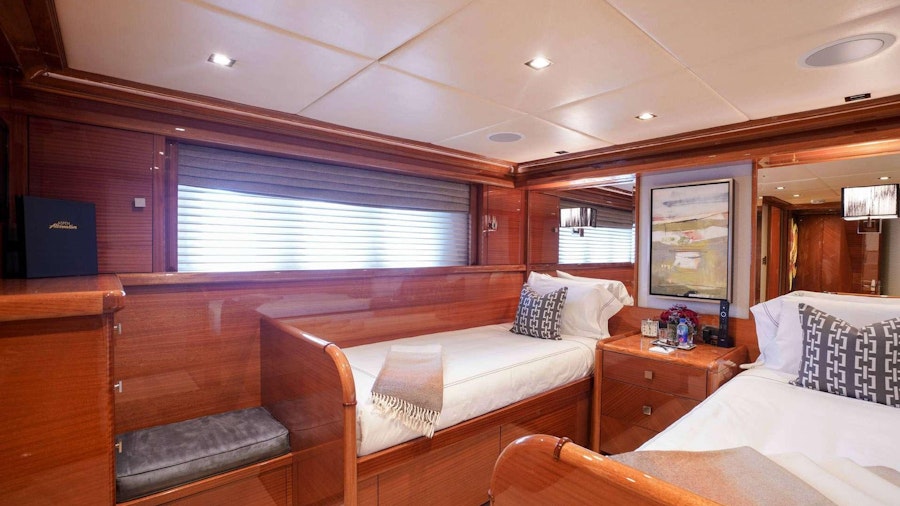 ASPEN ALTERNATIVE Yacht ASPEN ALTERNATIVE Yacht