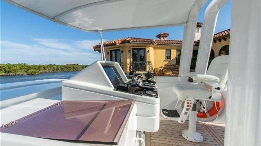 Highline Yacht Highline Yacht