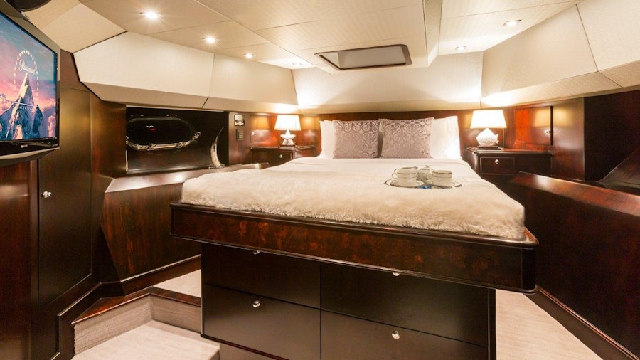 UNBRIDLED Yacht UNBRIDLED Yacht