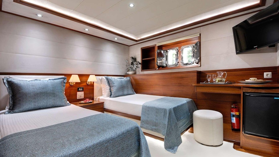ALESSANDRO Yacht ALESSANDRO Yacht