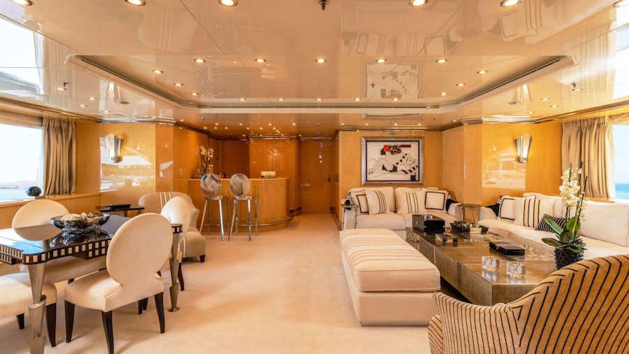 SUNDAY Yacht SUNDAY Yacht
