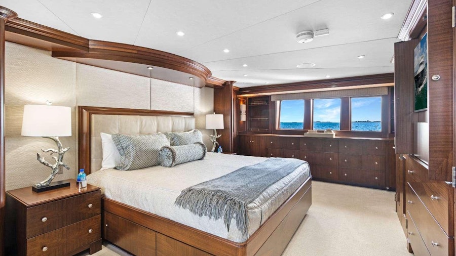 CHILD'S PLAY Yacht CHILD'S PLAY Yacht