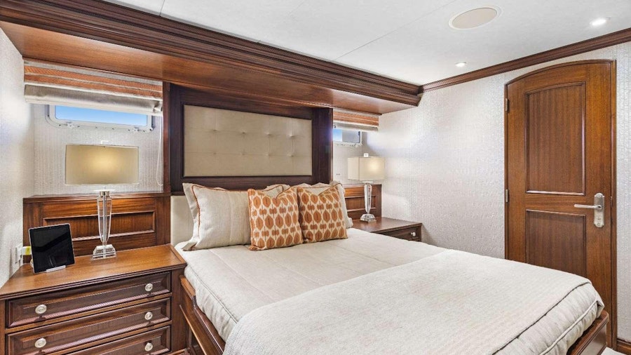 CHILD'S PLAY Yacht CHILD'S PLAY Yacht